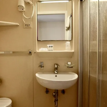 Silva Hotel *