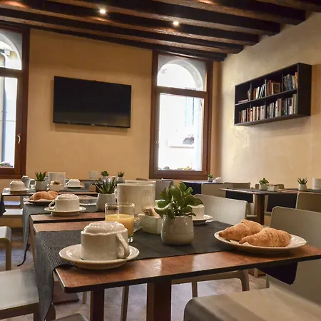 Silva Hotel *